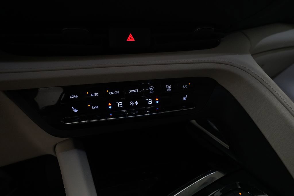 Used 2023 Buick Envision Preferred AWD/4WD image 21