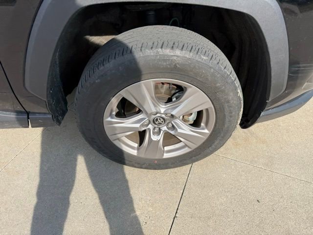 Used 2025 Toyota RAV4 XLE image 9