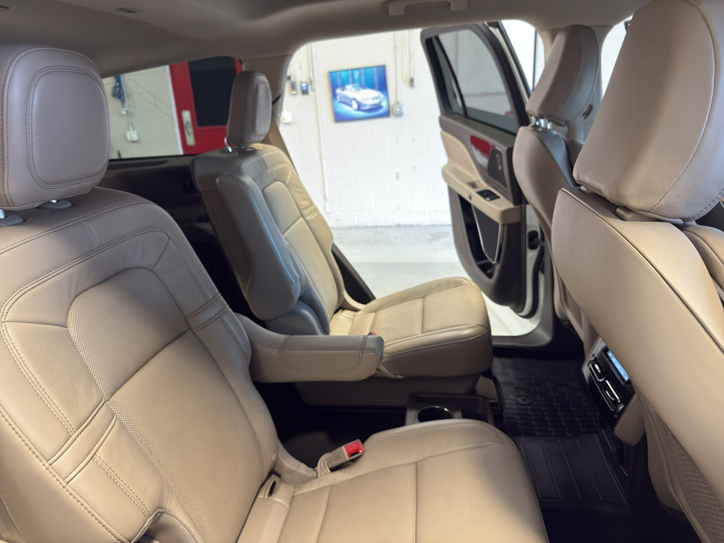 Used 2021 Lincoln Aviator Reserve w/ Equipment Group 201A AWD/4WD image 26