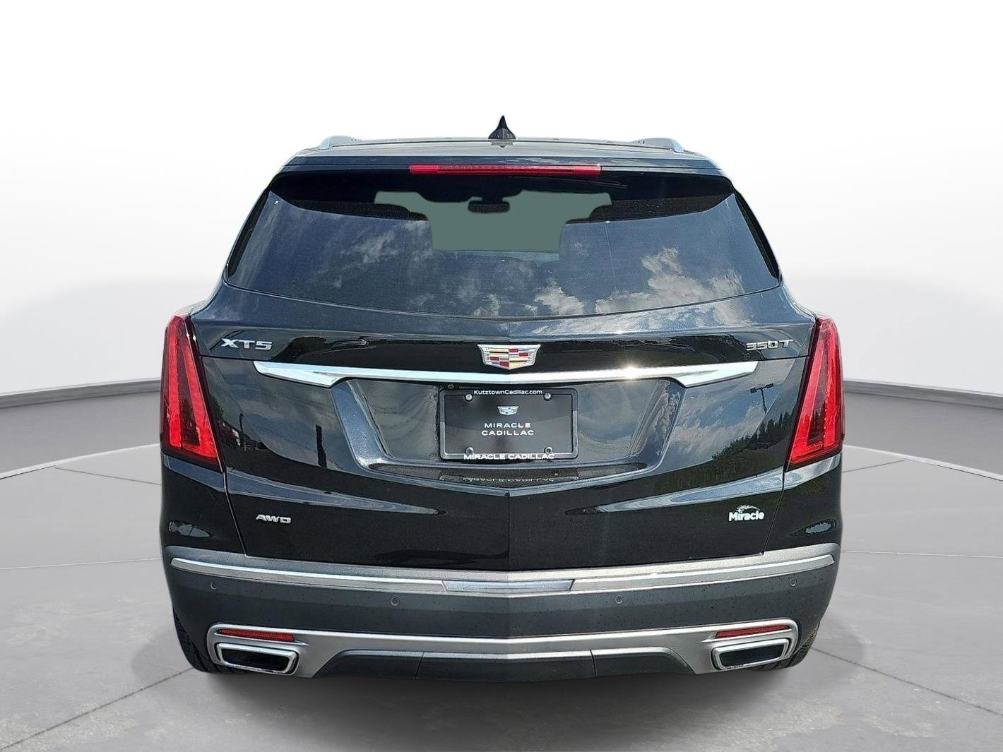 Certified 2023 Cadillac XT5 Premium Luxury AWD/4WD image 6