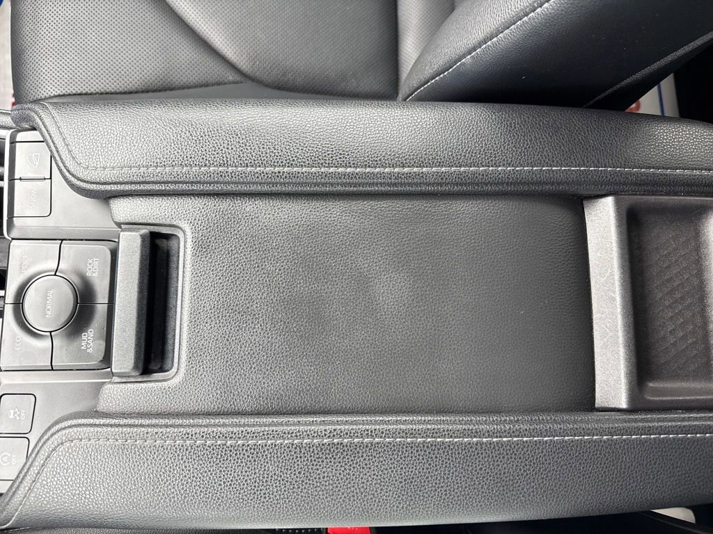 Used 2024 Toyota Grand Highlander Limited image 38