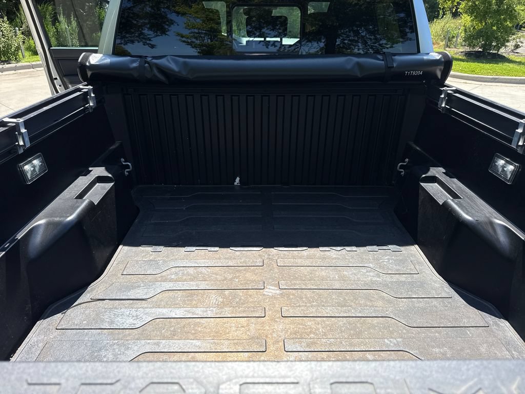 Used 2024 Toyota Tacoma SR5 w/ SR5 Upgrade Package RWD image 33