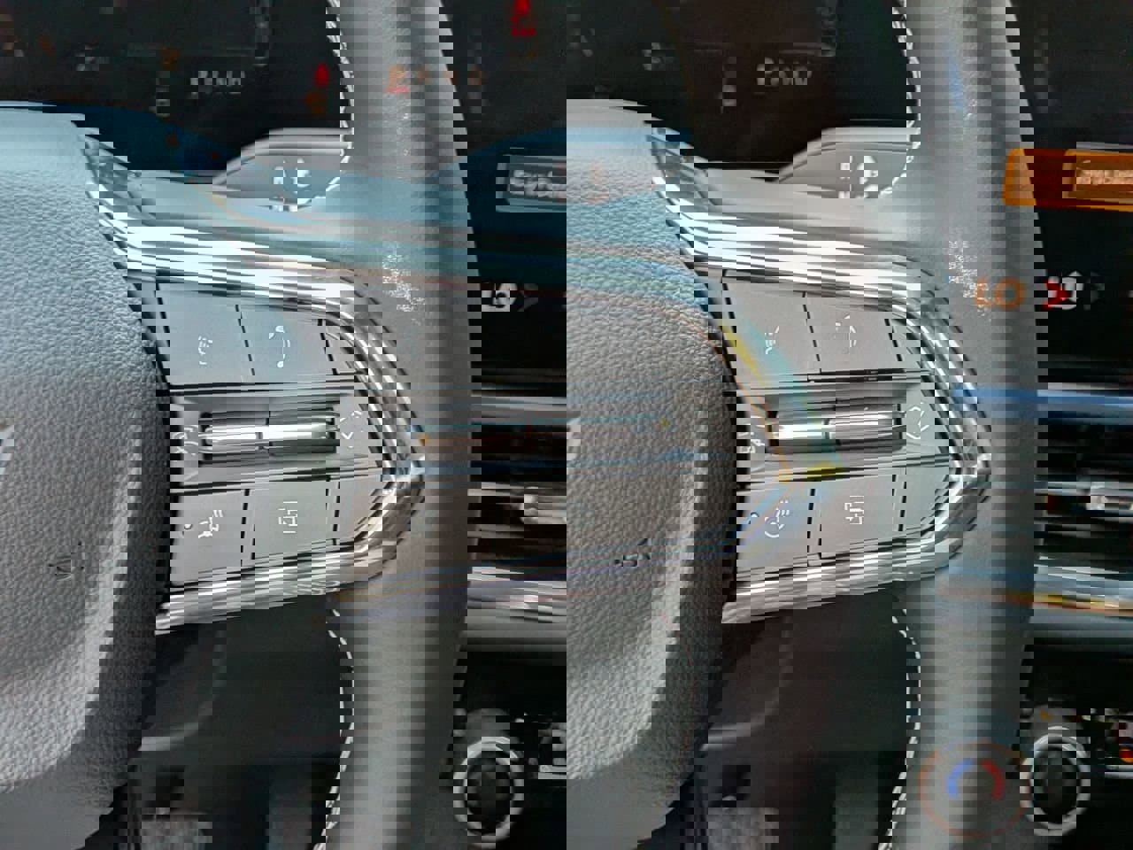 New 2026 Chevrolet Equinox EV LT image 12