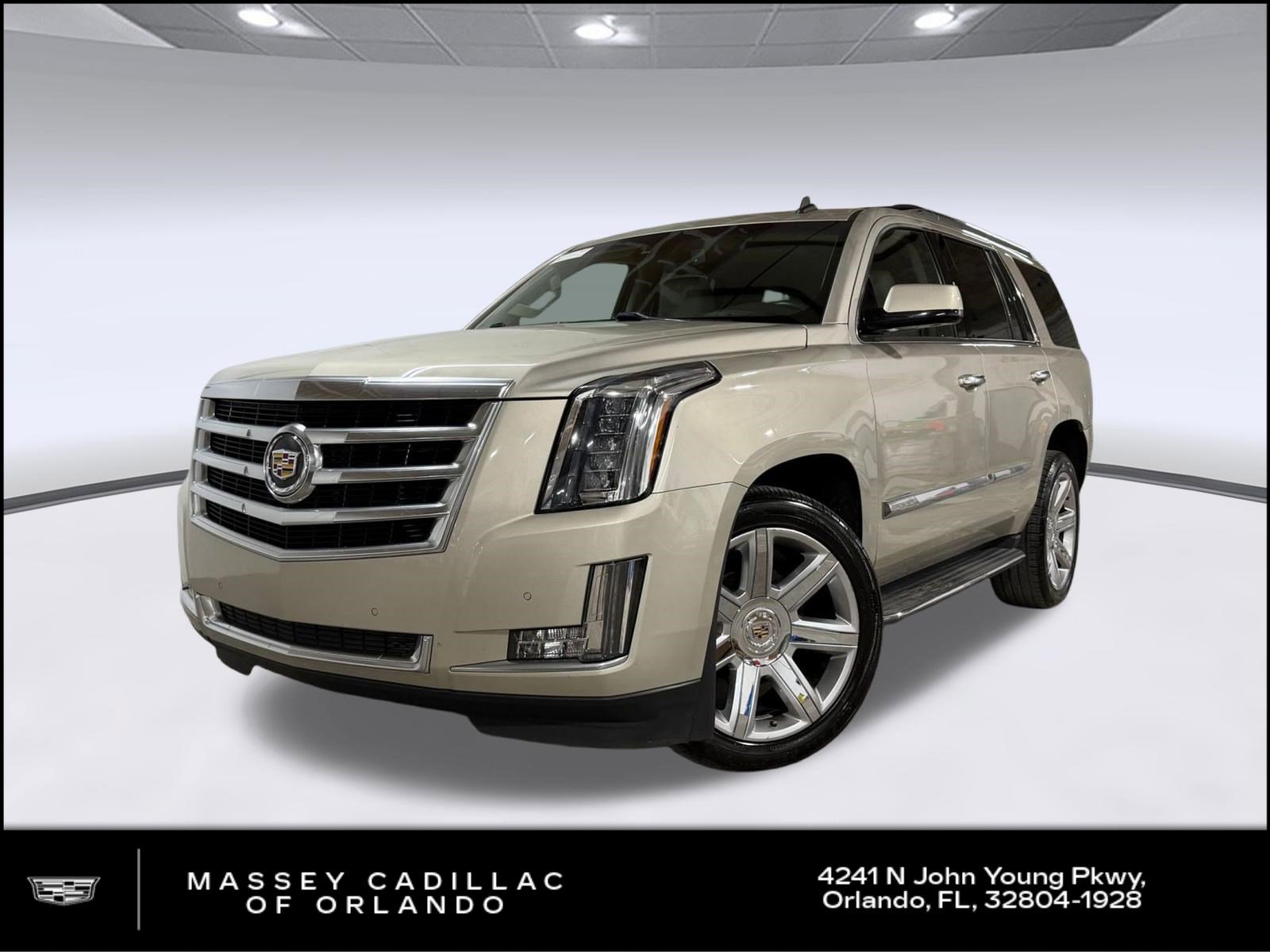 Used 2015 Cadillac Escalade Luxury AWD/4WD image 1