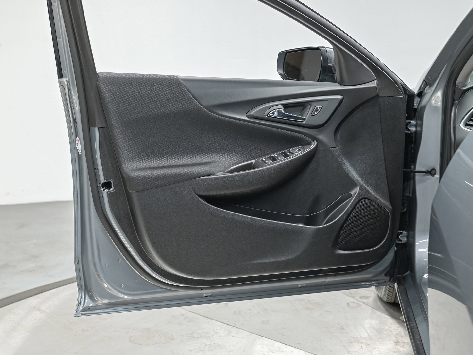 Used 2023 Chevrolet Malibu LS image 14