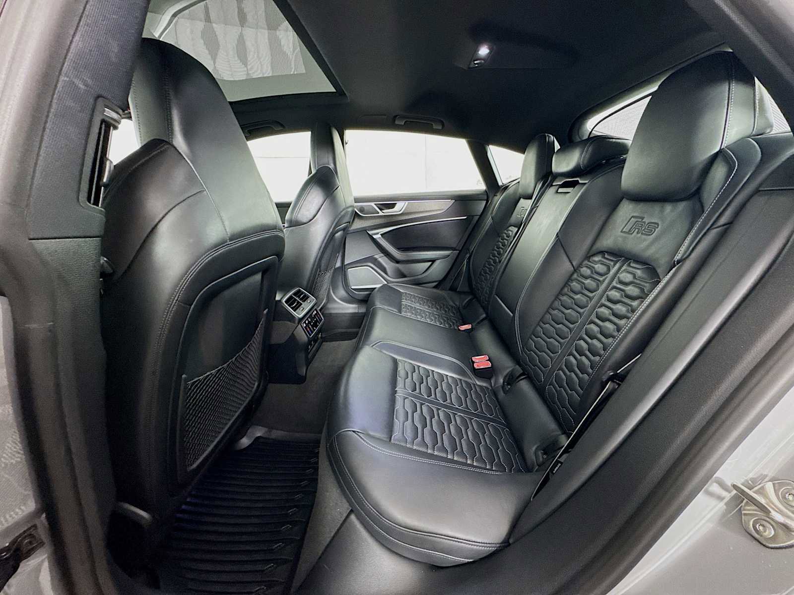 Used 2022 Audi RS 7 4.0T w/ Carbon Optic Package image 22