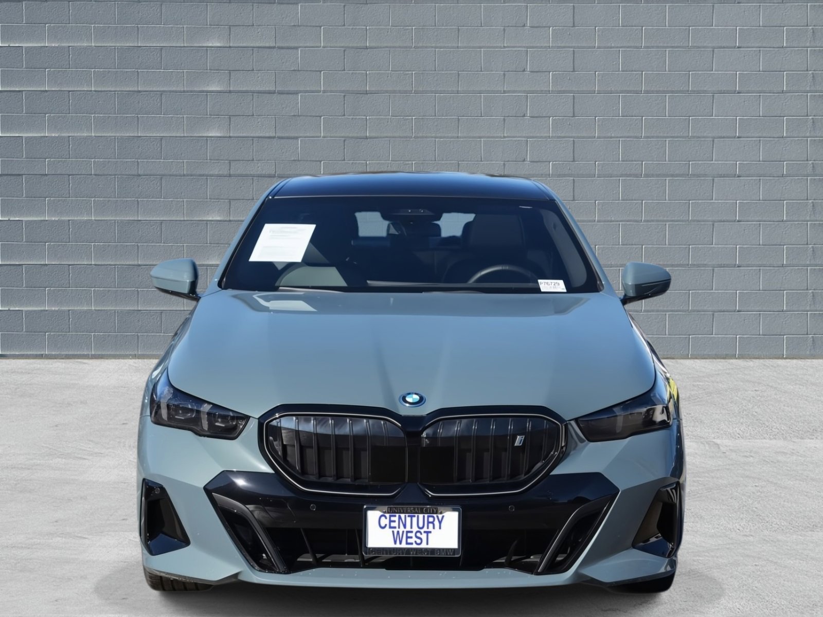 Used 2025 BMW i5 xDrive40 image 2