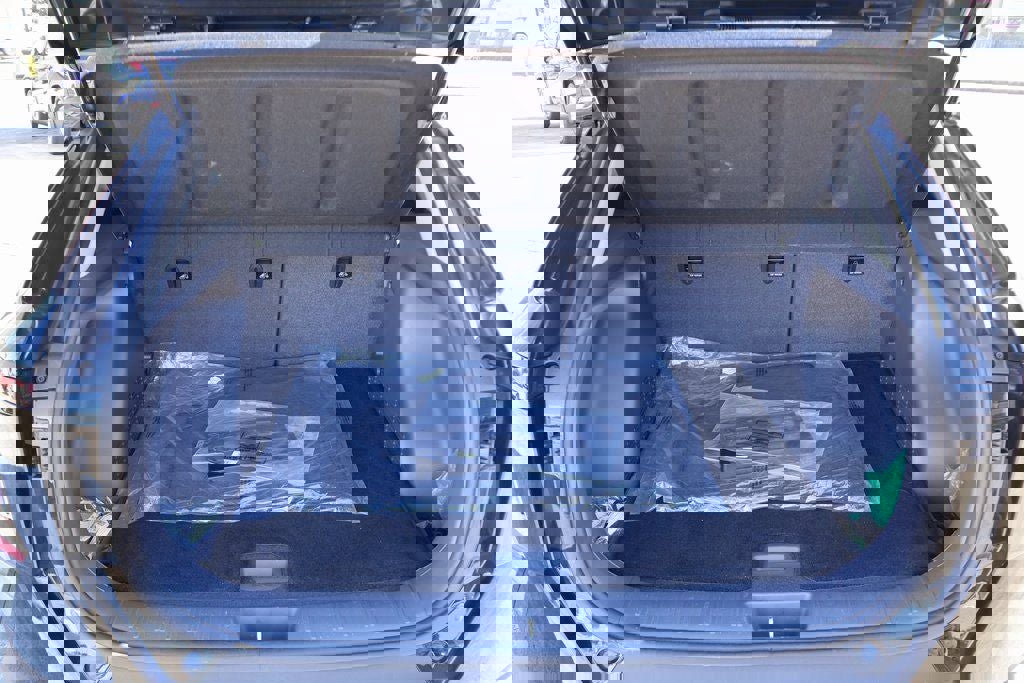 Used 2025 Hyundai Kona SEL image 24