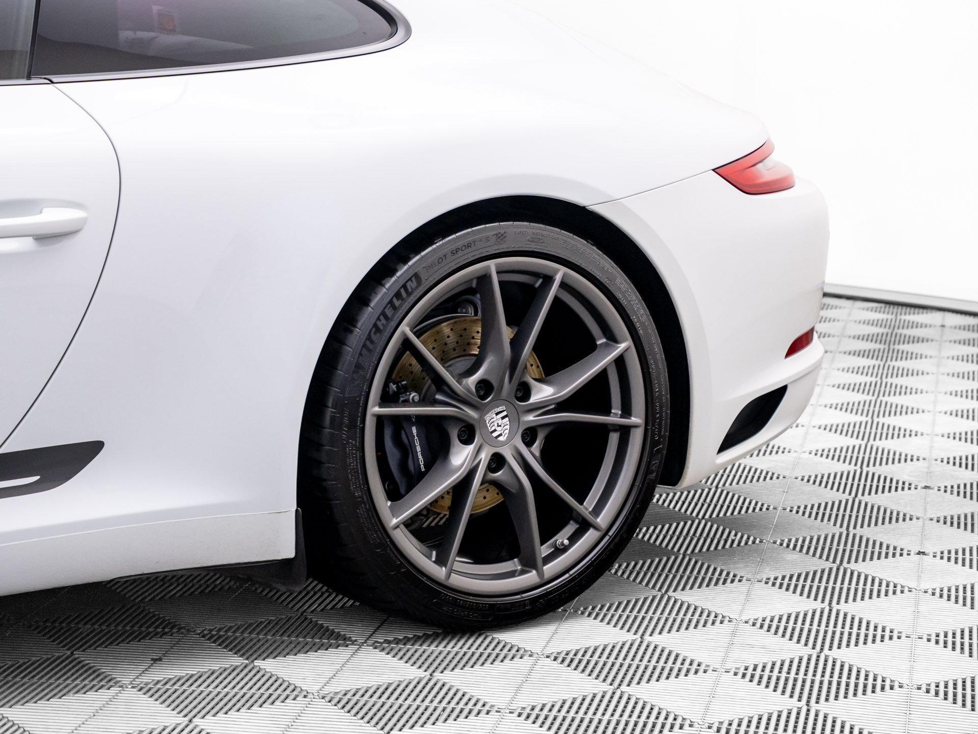 Used 2019 Porsche 911 Carrera T RWD image 34