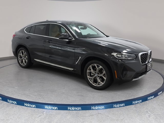 Used 2023 BMW X4 xDrive30i AWD/4WD image 4