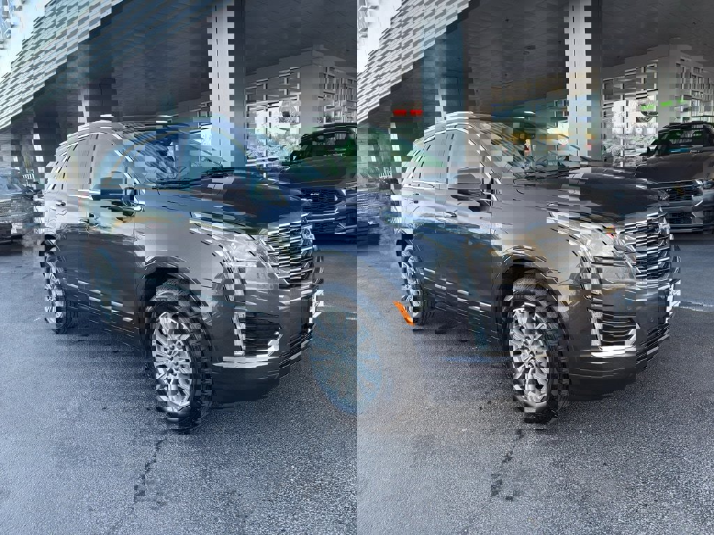 Used 2017 Cadillac XT5 Luxury w/ Driver Awareness Package