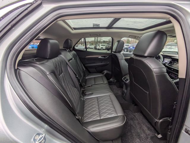 Used 2023 Buick Envision Avenir image 36