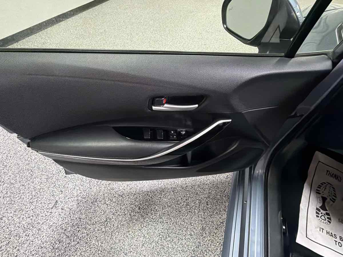 Used 2020 Toyota Corolla XLE w/ Carpet Mat Package (TMS) FWD image 13