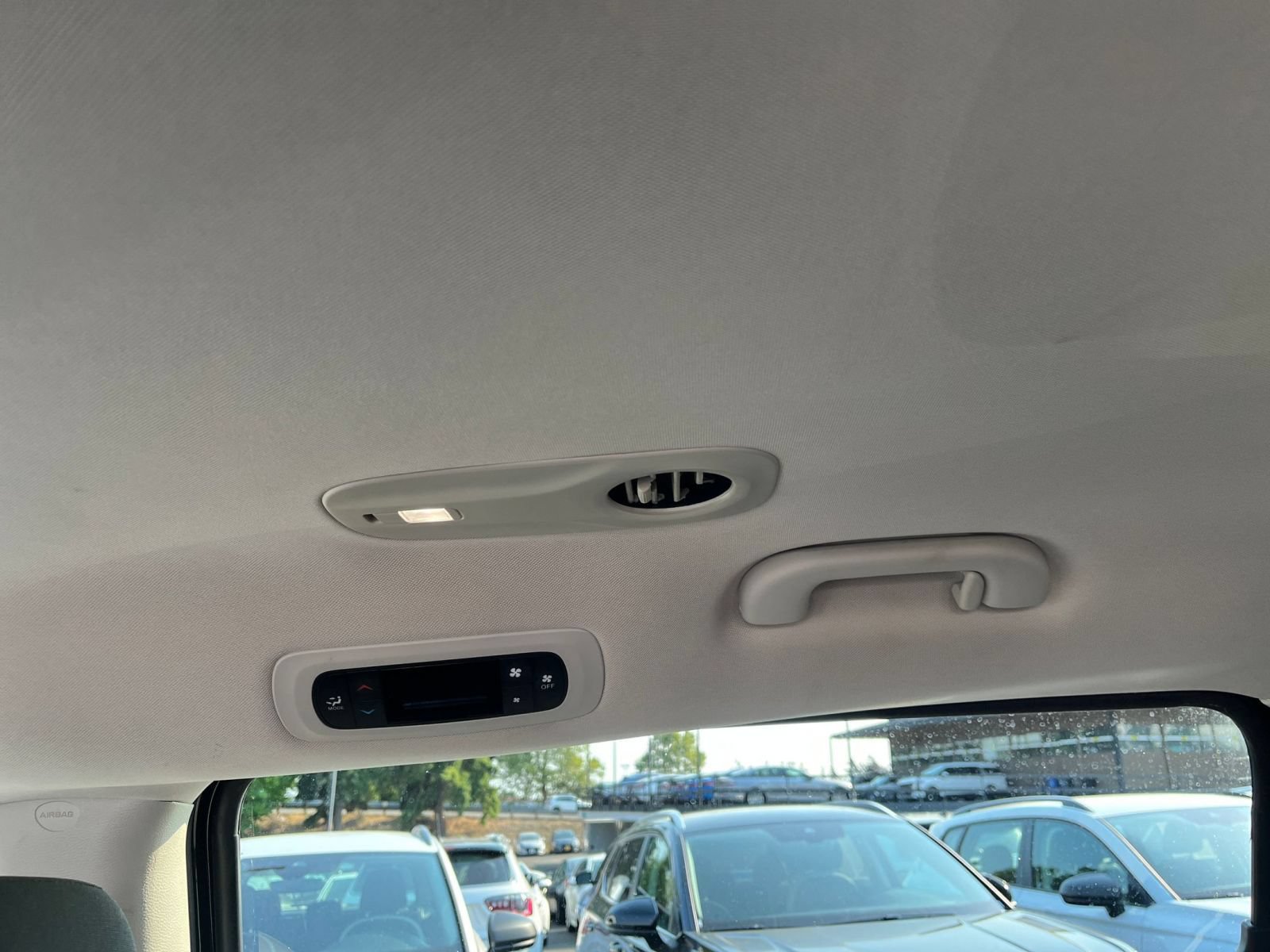 Used 2024 Chrysler Voyager LX FWD image 24
