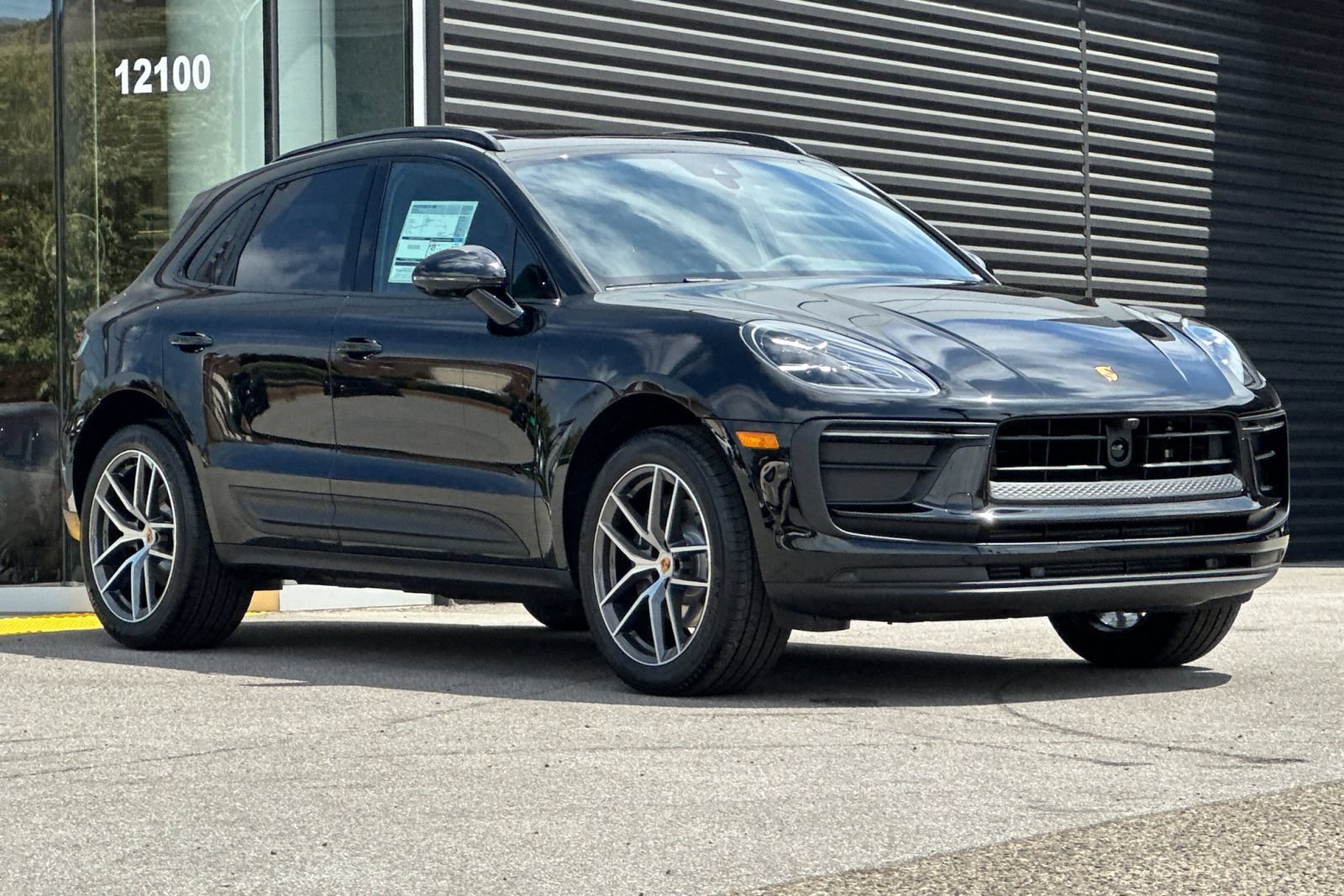 New 2026 Porsche Macan AWD/4WD image 10