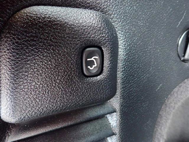 Used 2019 Jeep Grand Cherokee Limited w/ Luxury Group II image 9