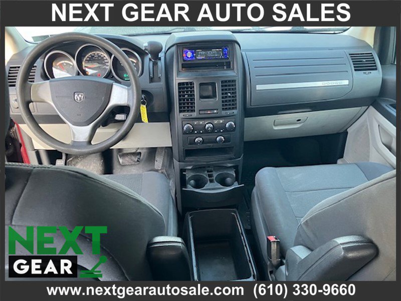 Used 2009 Dodge Grand Caravan SE w/ Climate Group image 12