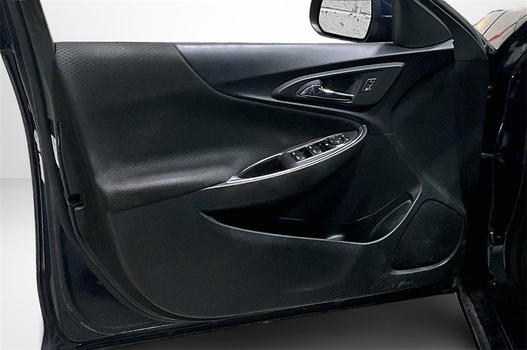 Used 2016 Chevrolet Malibu LT image 20