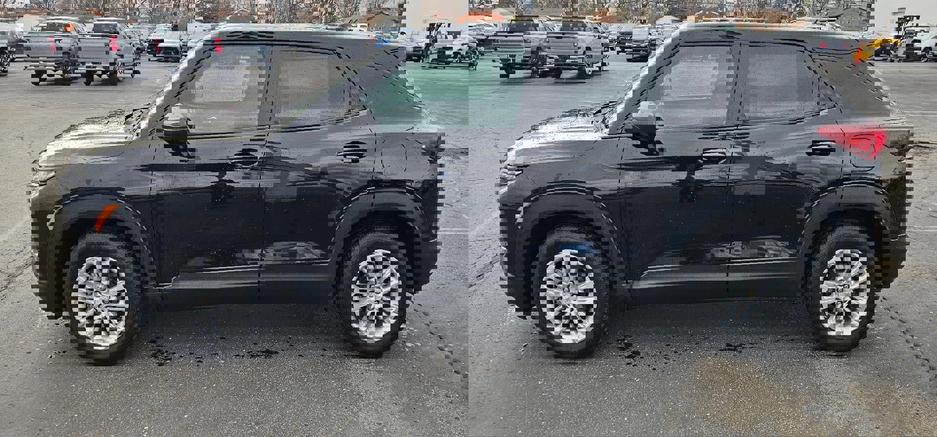 Used 2024 Chevrolet TrailBlazer LS w/ LS Convenience Package image 4