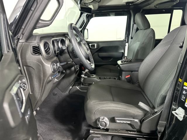 Used 2023 Jeep Wrangler Unlimited w/ Cold Weather Group image 11