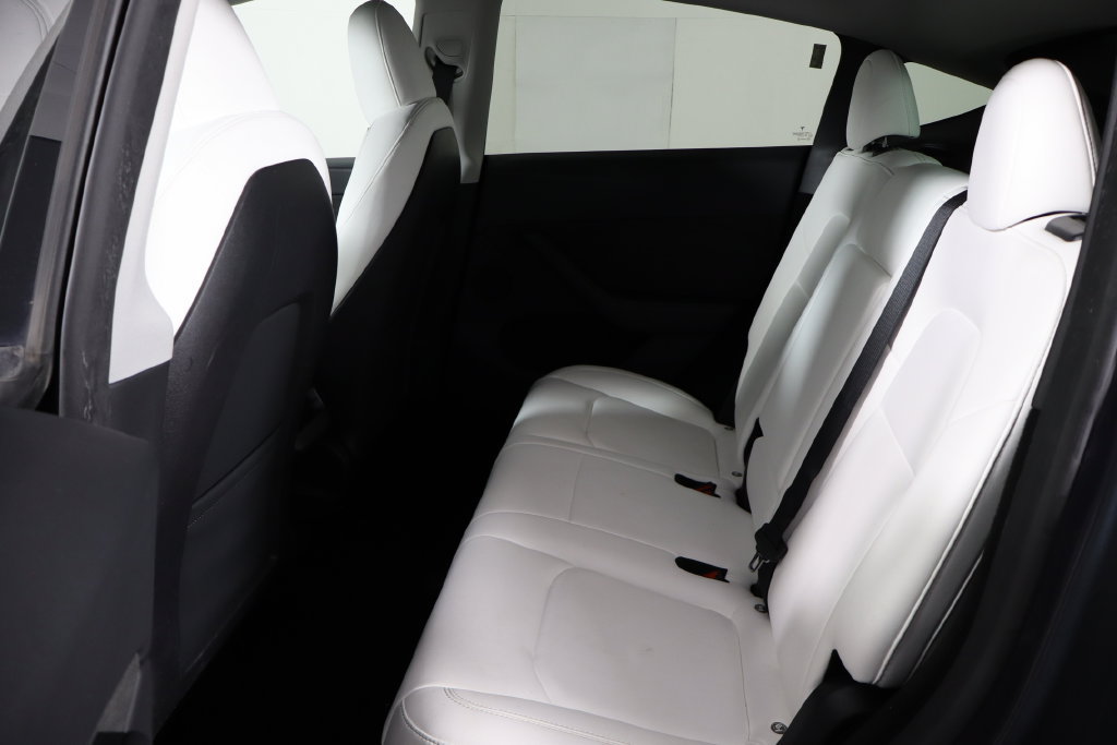 Used 2023 Tesla Model Y Long Range AWD/4WD image 14