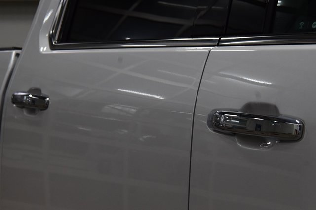 Used 2022 GMC Sierra 3500 Denali w/ Denali Ultimate Package image 21