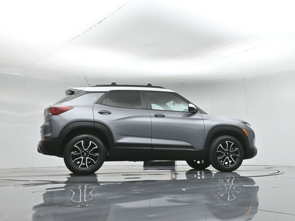 Used 2021 Chevrolet TrailBlazer ACTIV w/ Technology Package image 54