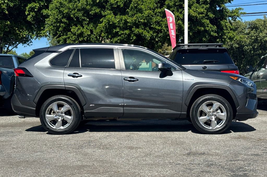Certified 2021 Toyota RAV4 Limited AWD/4WD image 2