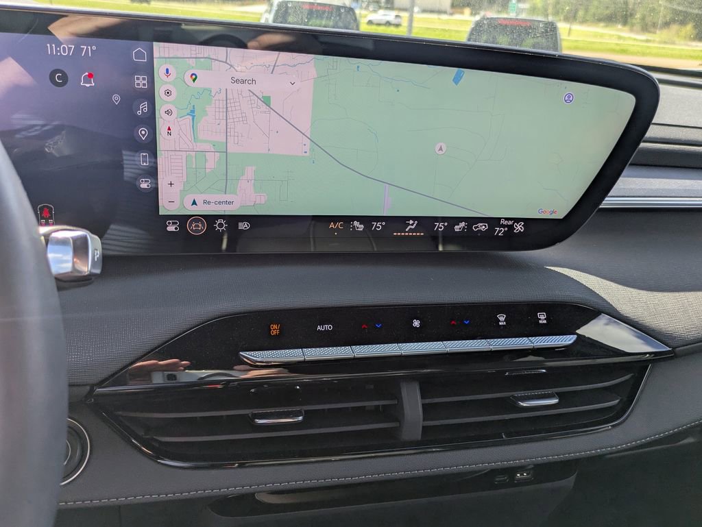 Used 2025 Buick Enclave Sport Touring image 14