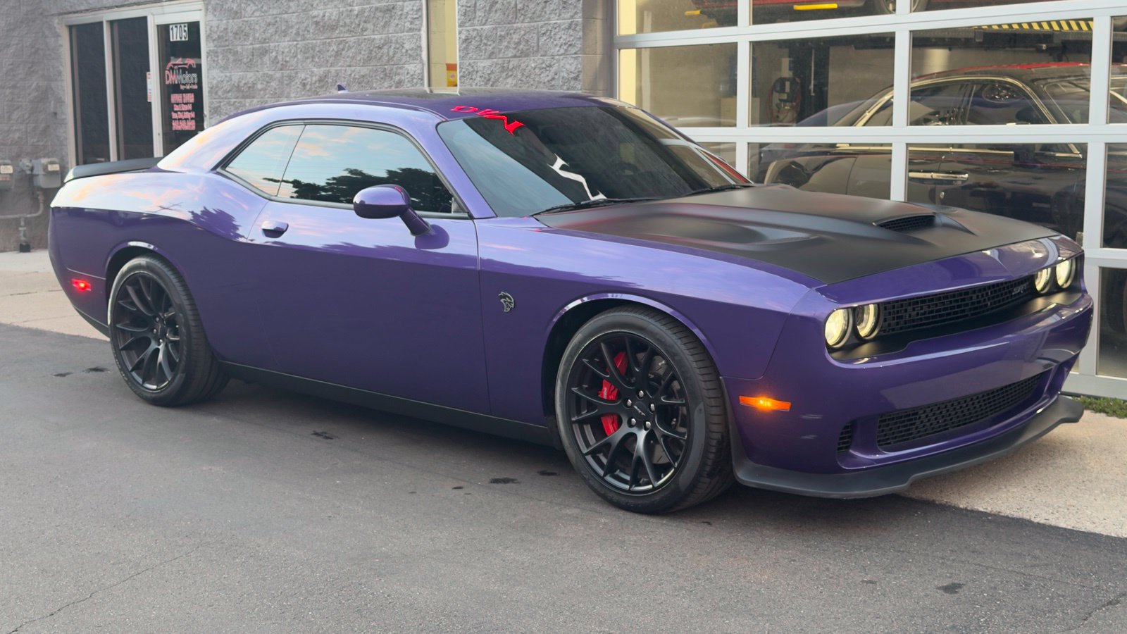 Used 2016 Dodge Challenger SRT Hellcat RWD image 10