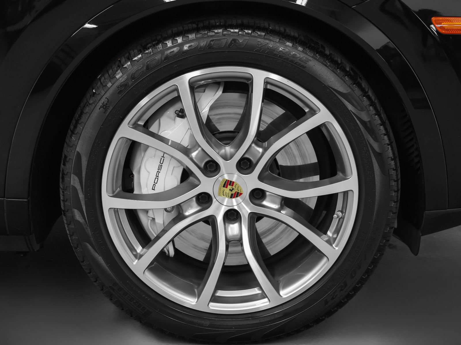 Certified 2021 Porsche Cayenne Turbo image 15