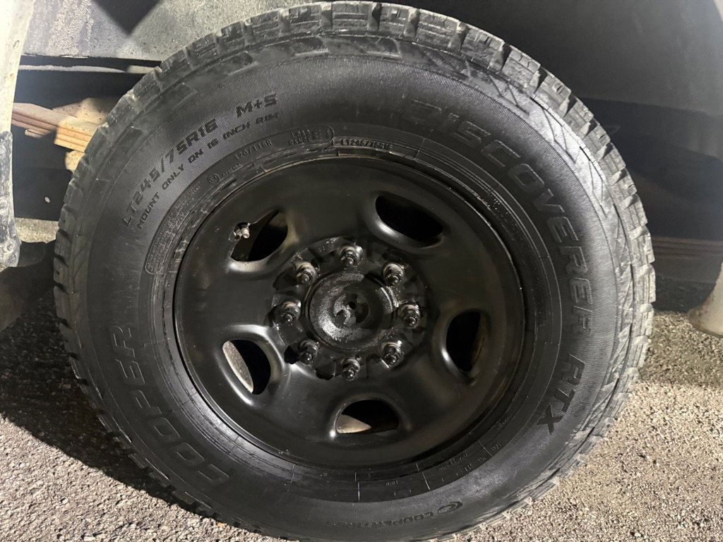 Used 2005 Chevrolet Express 3500 w/ Express Access Plus Package image 13