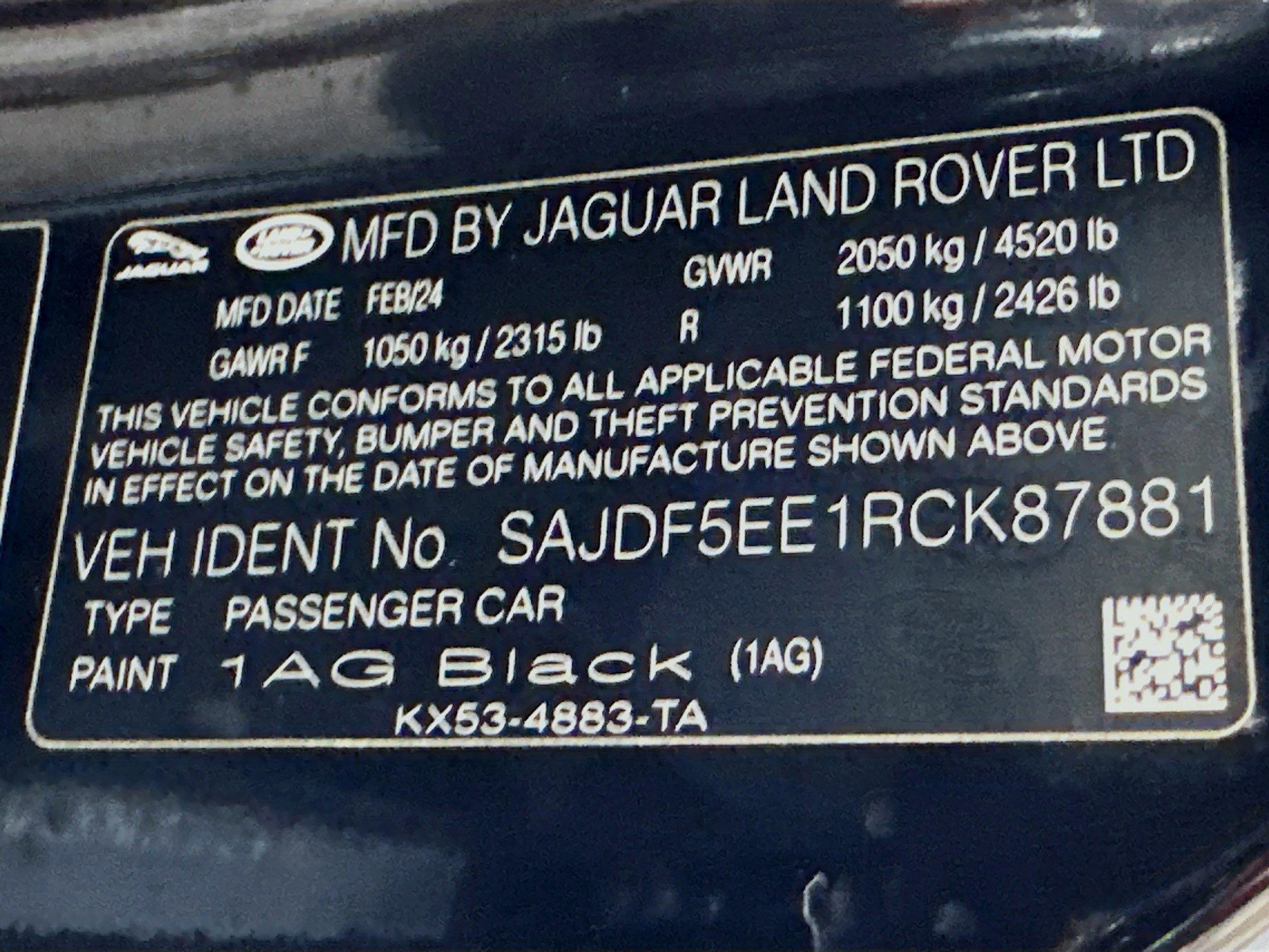 Used 2024 Jaguar F-TYPE R-Dynamic RWD image 32