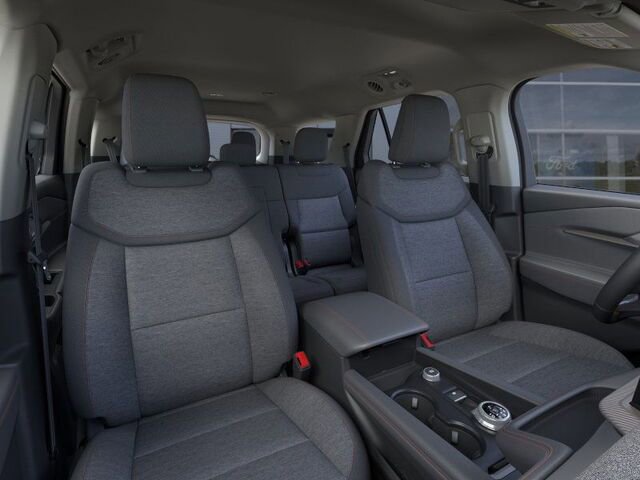 New 2025 Ford Explorer Active image 10
