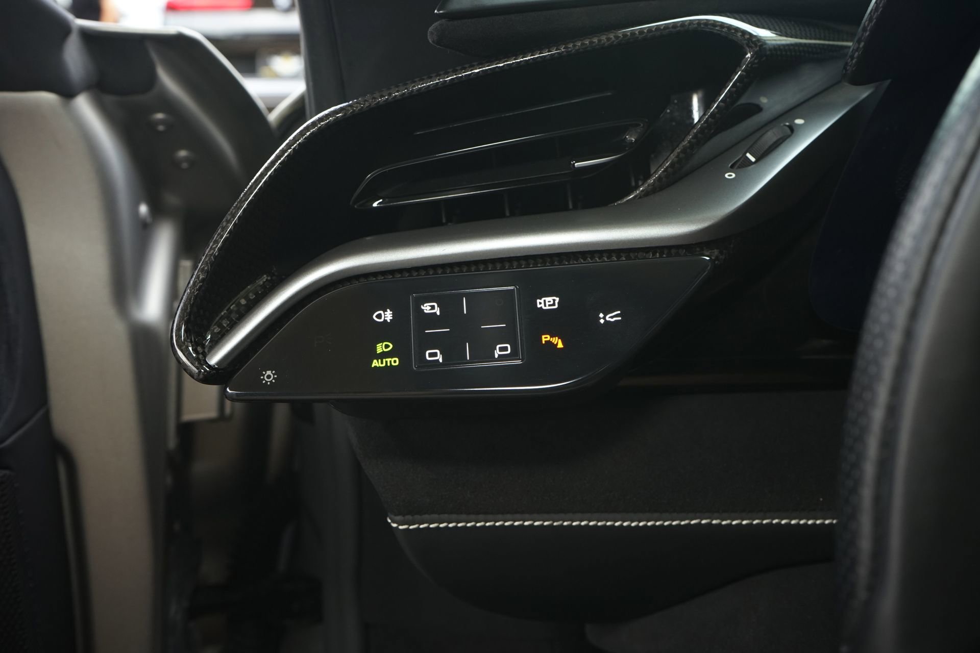 Used 2021 Ferrari SF90 Stradale AWD/4WD image 27