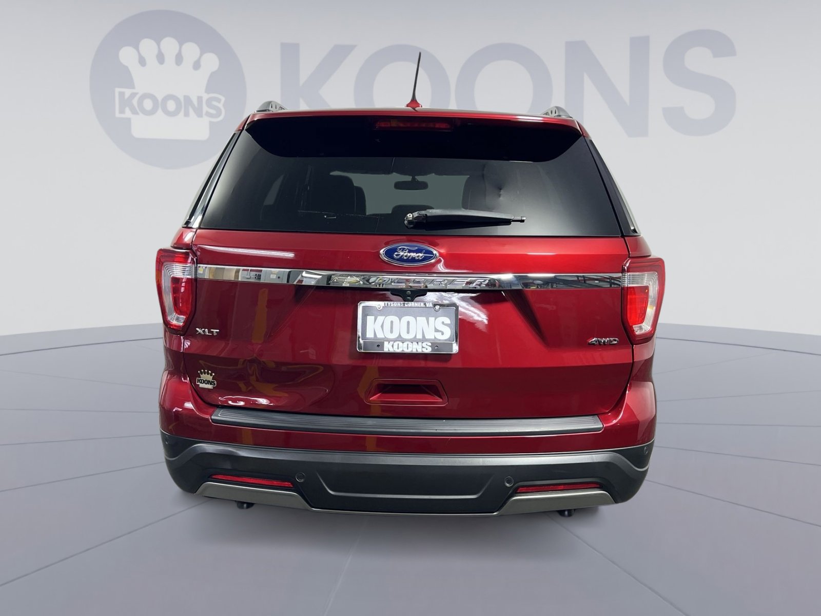 Used 2019 Ford Explorer XLT w/ Equipment Group 202A AWD/4WD image 10
