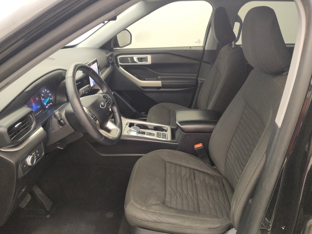 Used 2021 Ford Explorer XLT RWD image 17