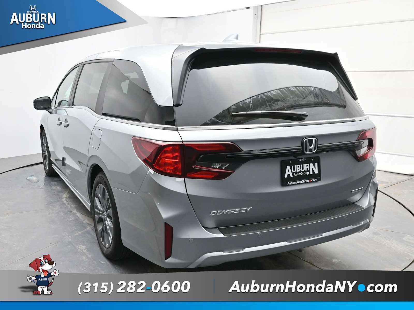 New 2026 Honda Odyssey Touring image 12
