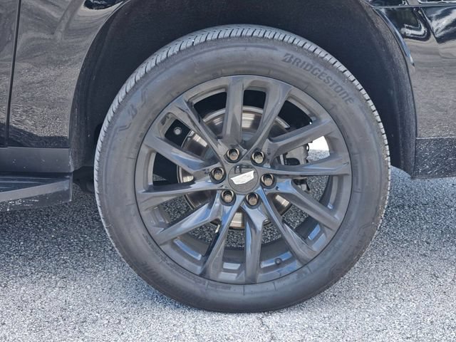 Used 2024 Cadillac Escalade ESV Sport w/ LPO, ONYX Package AWD/4WD image 5