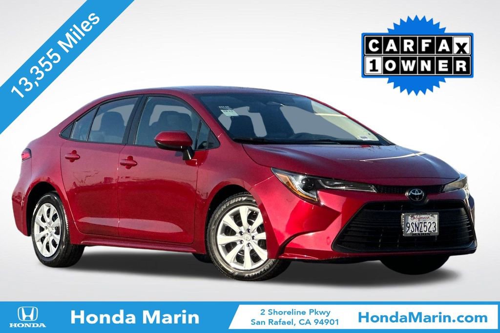 Used 2025 Toyota Corolla LE image 1