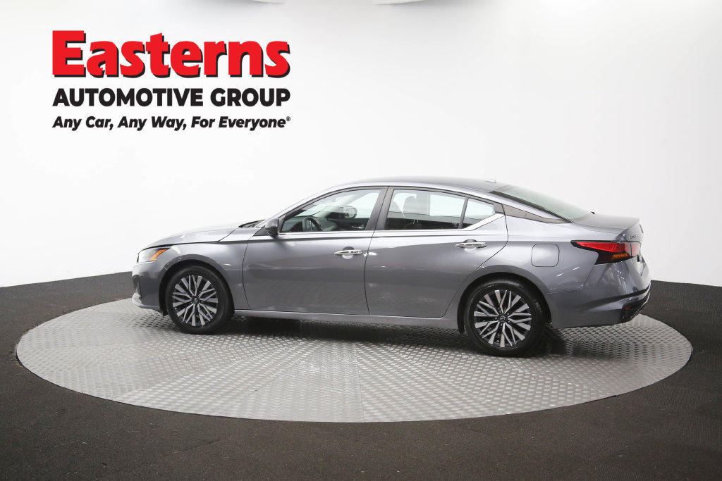 Used 2024 Nissan Altima 2.5 SV FWD image 64