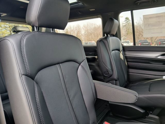 New 2026 Jeep Grand Wagoneer 4WD w/ Premium Group I image 35