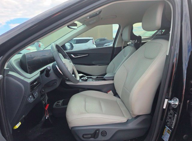 Certified 2023 Kia EV6 Wind w/ Wind Technology Package RWD image 7