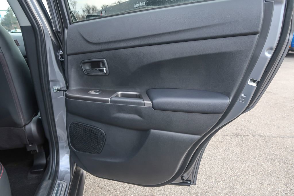 New 2026 Mitsubishi Outlander Sport SE image 19