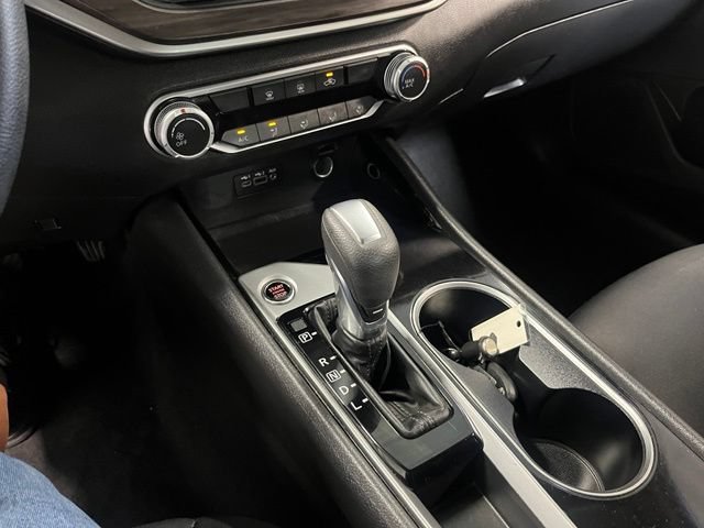 Used 2024 Nissan Altima 2.5 SV FWD image 30