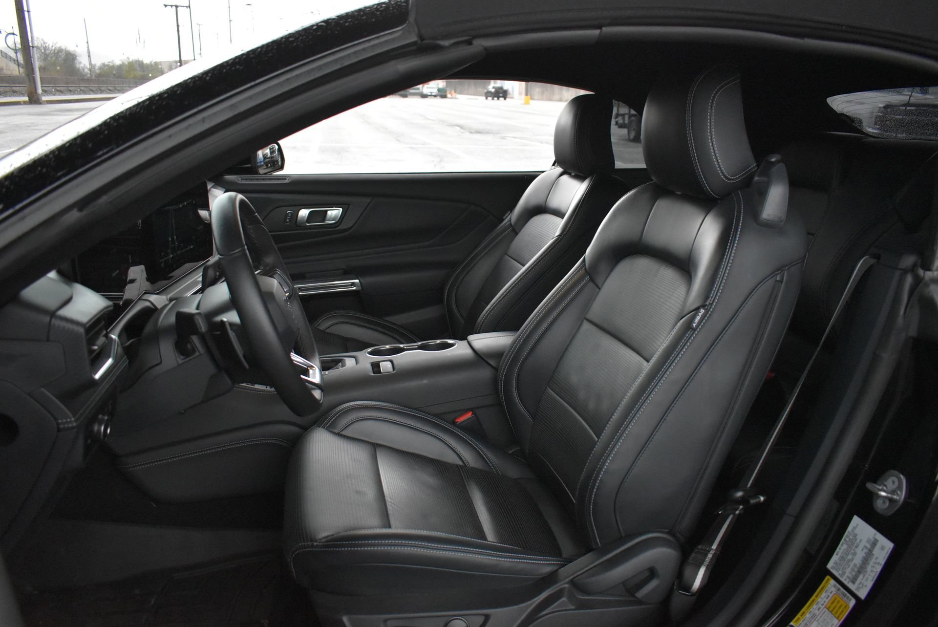 Used 2024 Ford Mustang GT Premium image 13