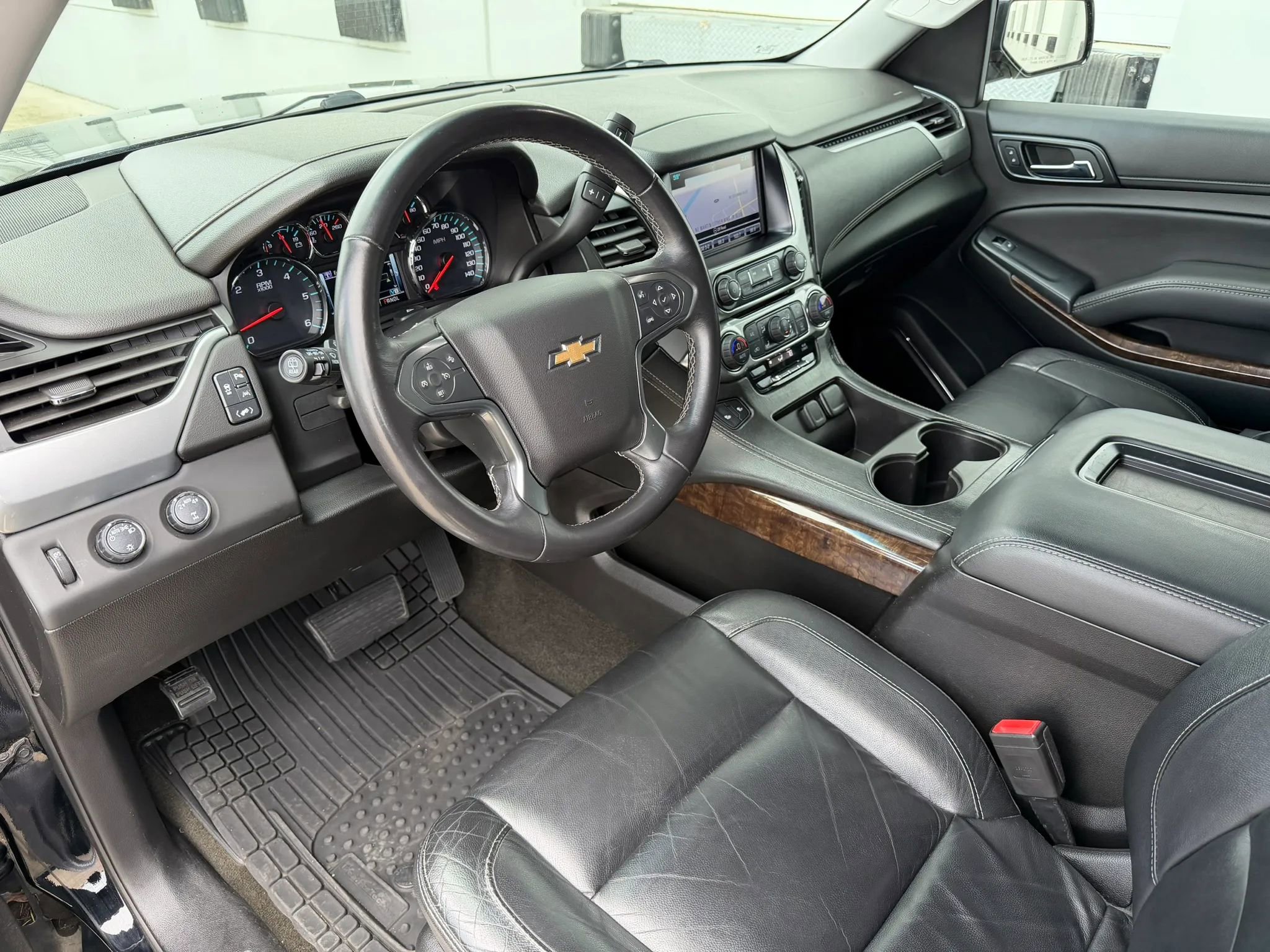 Used 2018 Chevrolet Suburban LT AWD/4WD image 10