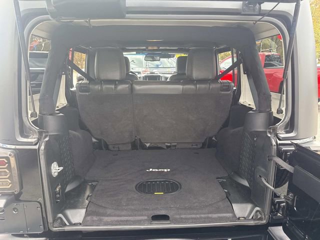 Used 2016 Jeep Wrangler Unlimited Sahara w/ Dual Top Group image 9