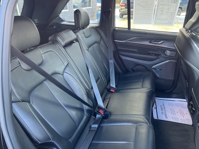 Certified 2022 Jeep Grand Cherokee Overland w/ Adv Protech Group III image 10