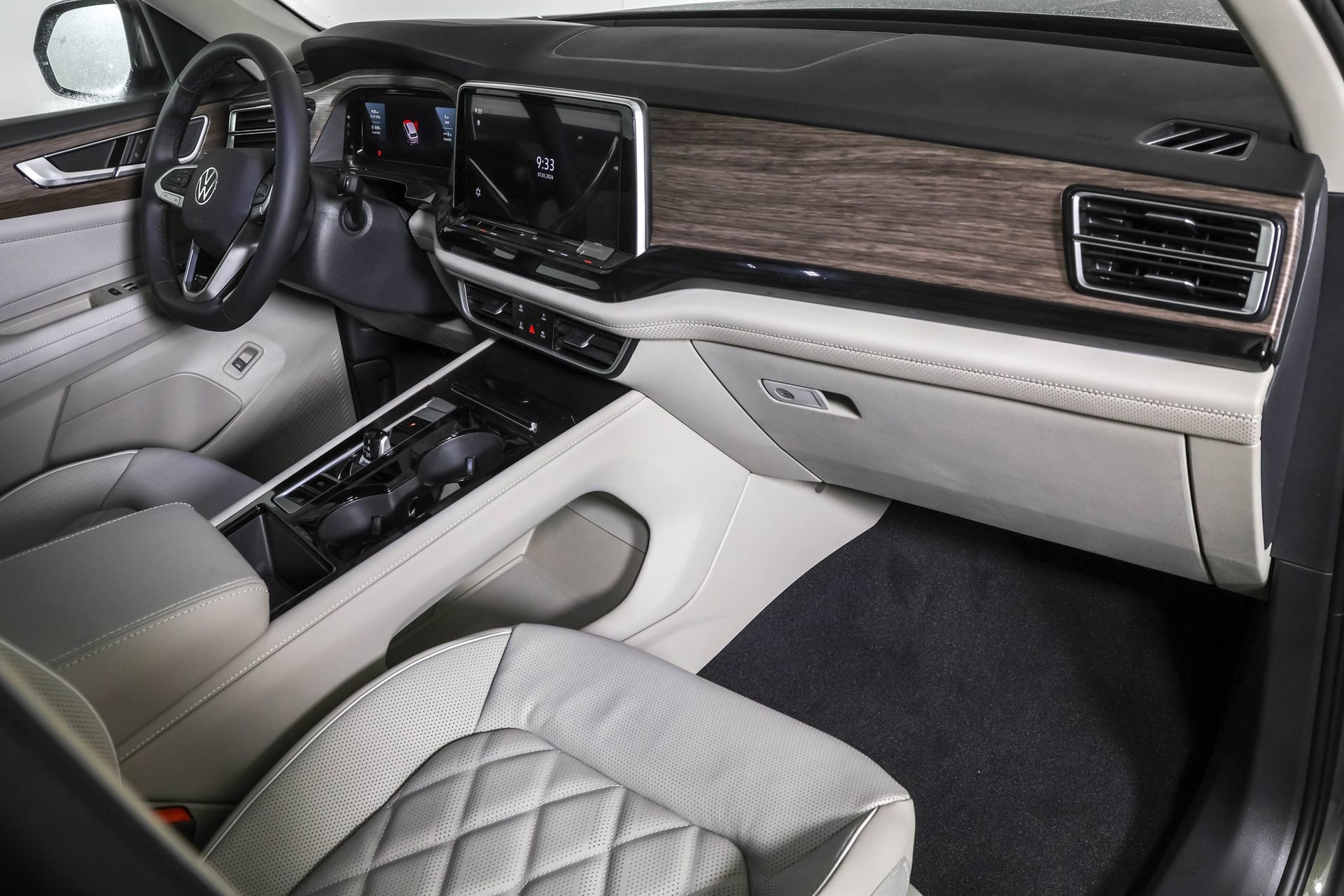 New 2026 Volkswagen Atlas SEL Premium R-Line image 44